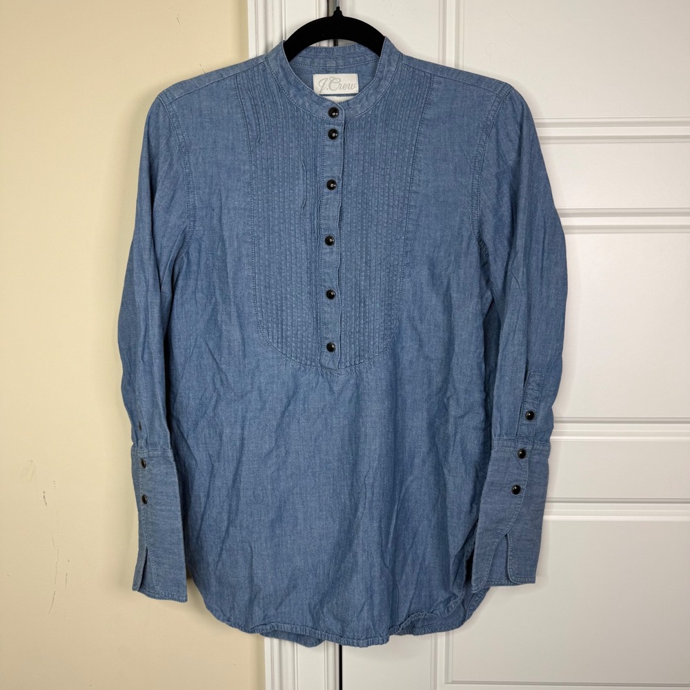 J.Crew Chambray Tuxedo Shirt Womens 2 Blue Pleated Bib Popover Classic BD542